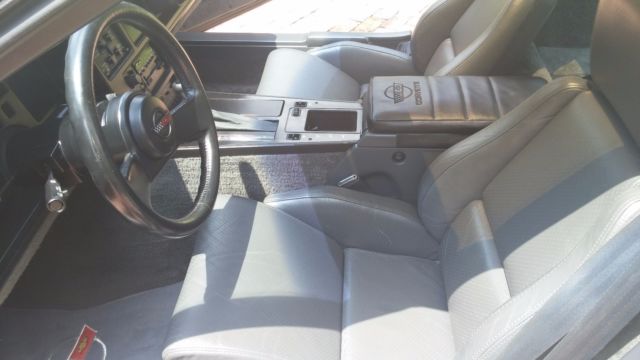 1986 Chevrolet Corvette Base Hatchback 2-Door - photo 10