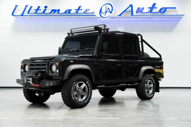 Manual Trans. Classic Interior Upholstery. Excellent Tires. Diesel Engine. 1992 Land Rover Defender