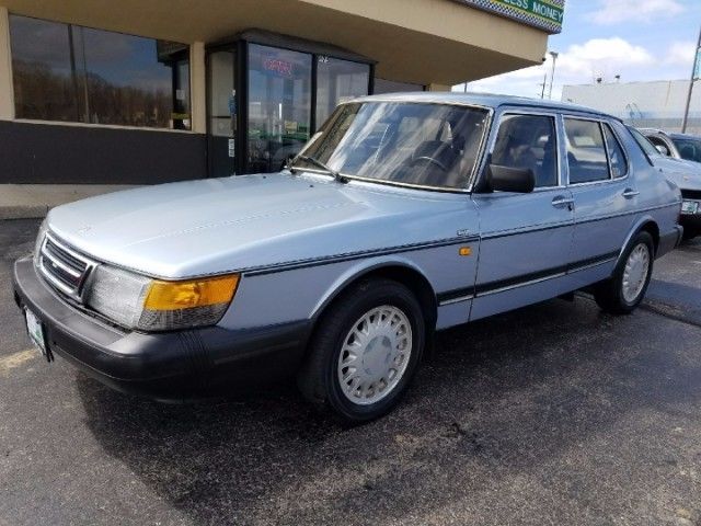 1987 Saab 900 Base - photo 2
