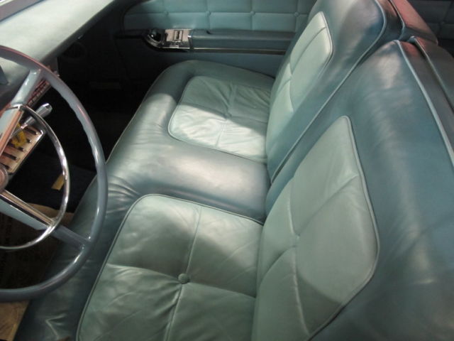 1957 Lincoln Continental - photo 2