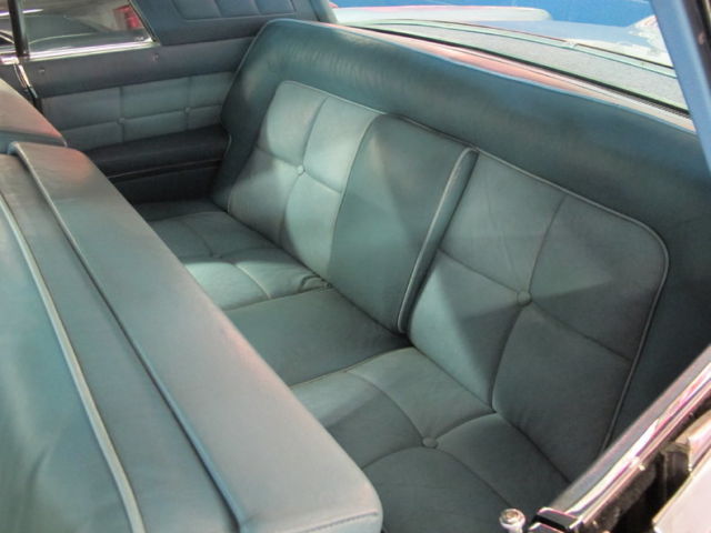1957 Lincoln Continental - photo 3