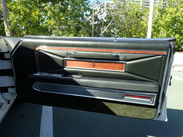 1970 Lincoln Continental Mark III - photo 11