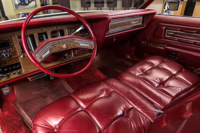 1976 Lincoln Continental Mark IV - photo 2