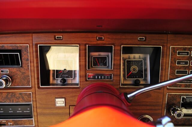 1975 Lincoln Continental - photo 12