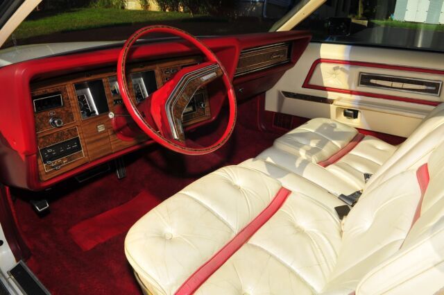1975 Lincoln Continental - photo 6