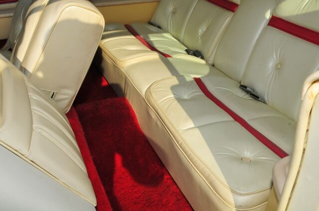 1975 Lincoln Continental - photo 9