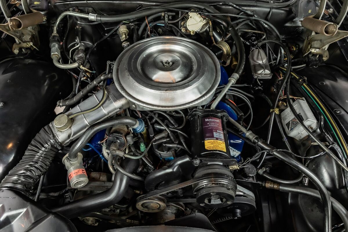 1979 Lincoln Continental Mark V - photo 4