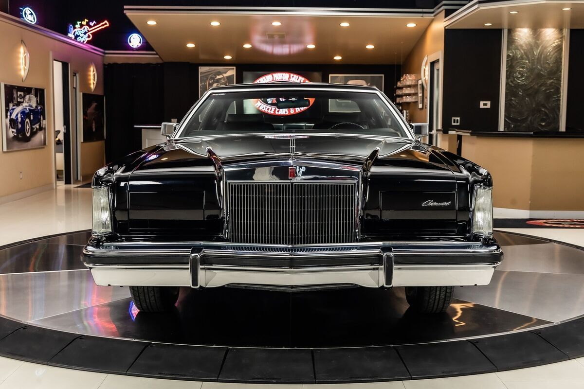 1979 Lincoln Continental Mark V - photo 8