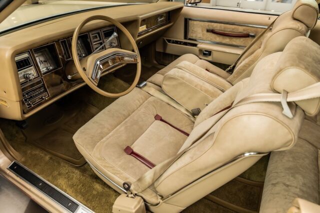 1978 Lincoln Continental Mark V - photo 3