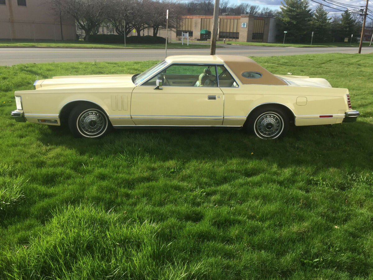 1977 Lincoln Continental - photo 10