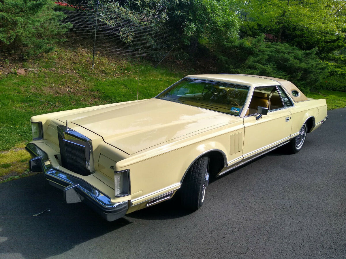 1977 Lincoln Continental - photo 3