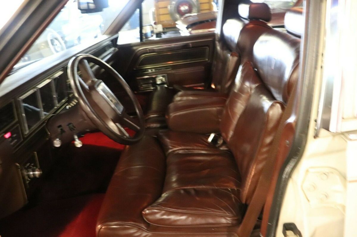 1983 Lincoln Continental - photo 2