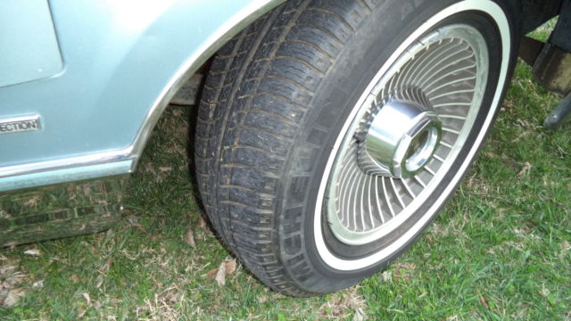 1982 Lincoln Mark Series base 4 door sedan - photo 11