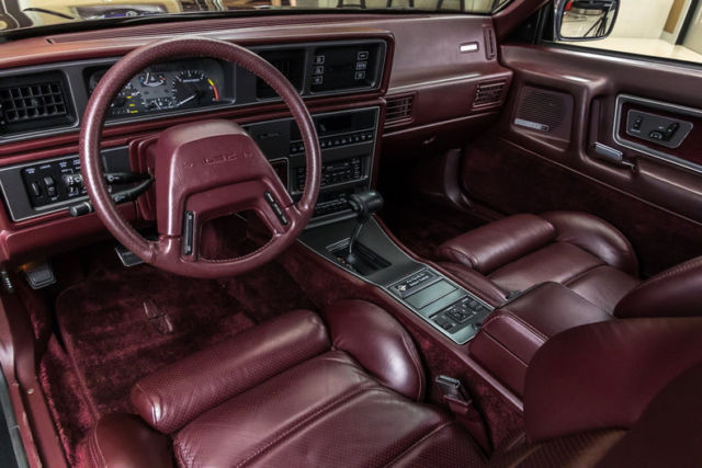 1988 Lincoln Continental Mark VII - photo 2