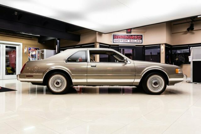 1987 Lincoln Mark VII - photo 10