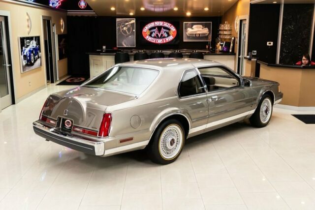 1987 Lincoln Mark VII - photo 12