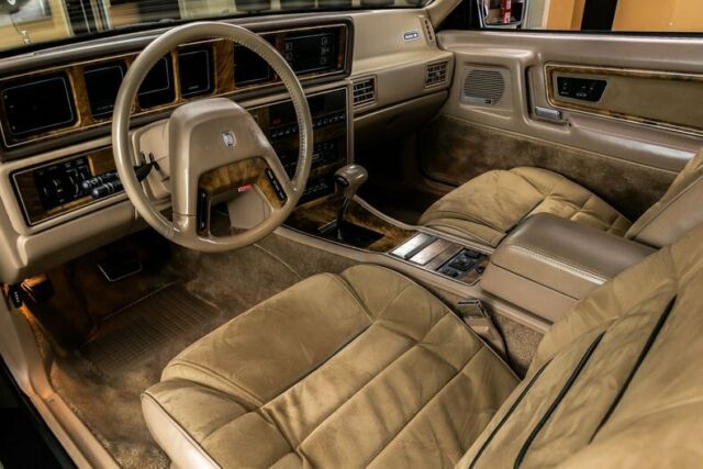 1987 Lincoln Mark VII - photo 2