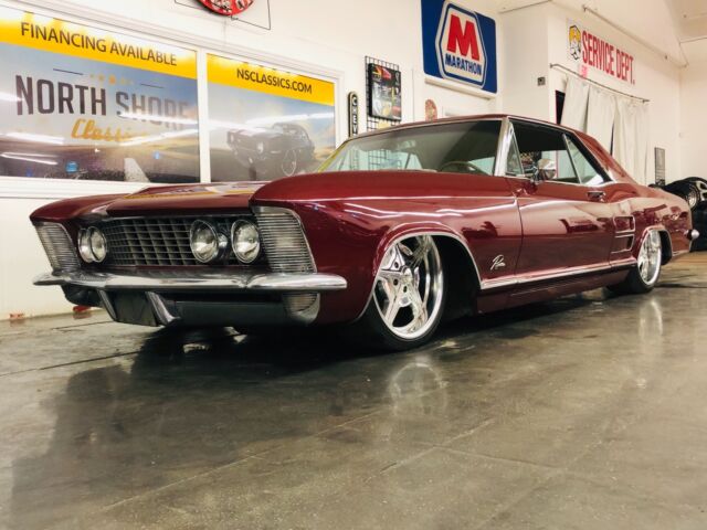 1963 Buick Riviera -LUXURY CLASSIC ON AIR RIDE - photo 3