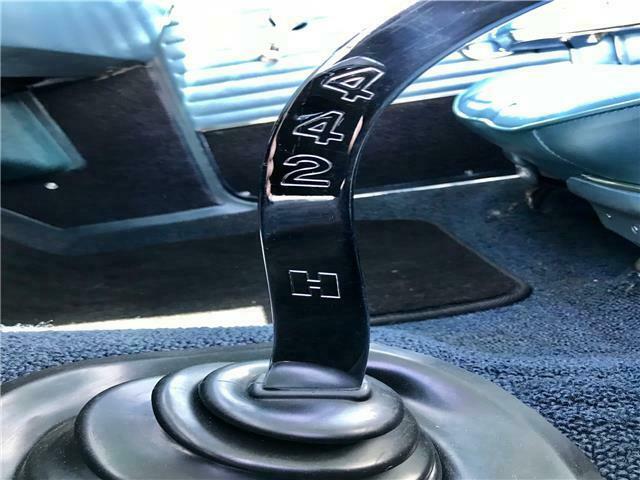 1966 Ford Thunderbird Landau - photo 11