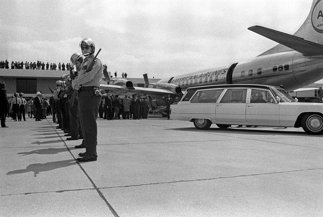 Martin Luther King Jr Hearse 1966 Cadillac Superior Royale Coach fully restored 1966 Cadillac Martin Luther King's hearse in Memphis