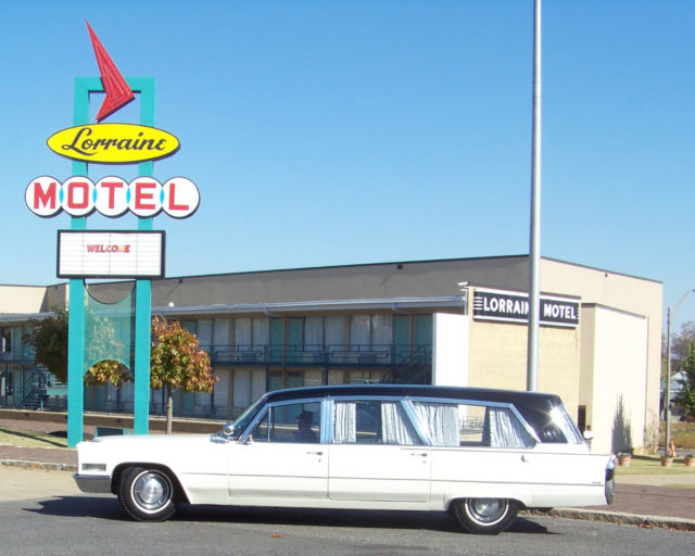 1966 Cadillac Martin Luther King's hearse in Memphis - photo 3