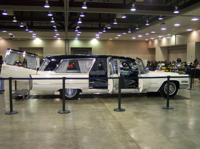 1966 Cadillac Martin Luther King's hearse in Memphis - photo 6