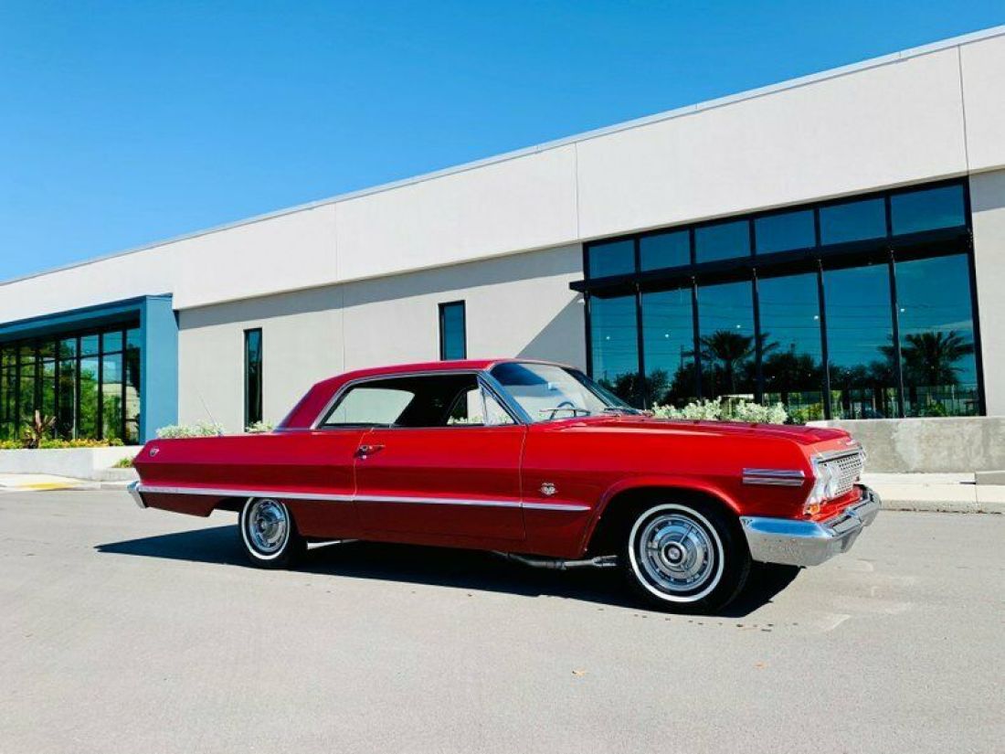 1963 Chevrolet Impala - photo 2