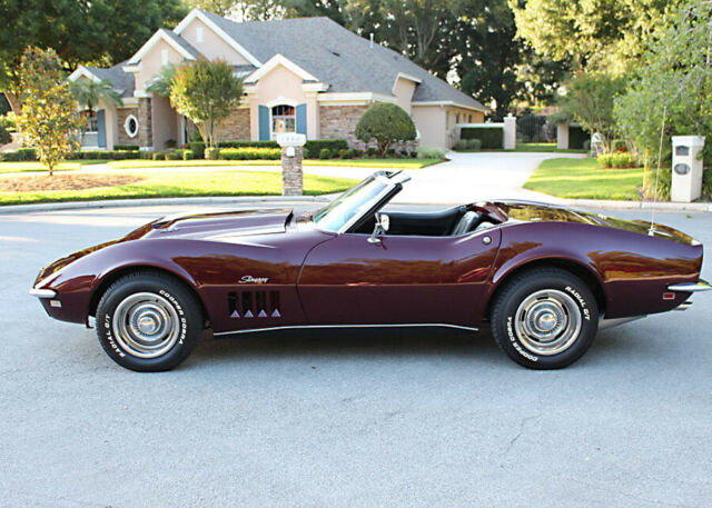 1968 Chevrolet Corvette CONVERTIBLE - 427 V8 - FIVE SPEED - 35K MI - photo 2