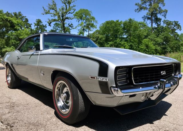 Matching Numbers Car, 350/370, A/C, PS, PDB, Rotisserie Restoration, NO RESERVE! 1969 Chevrolet Camaro RS/SS