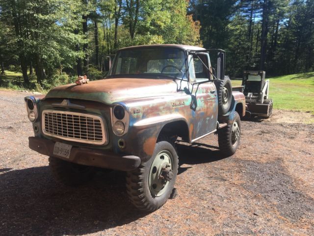 Mater 1959 International Harvester B100 rat rod