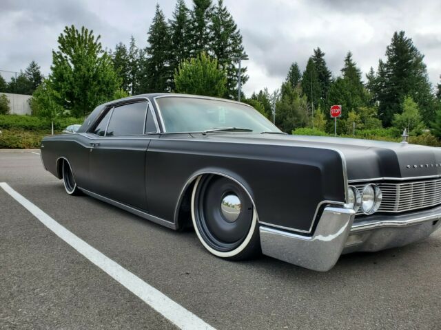 Matt Black, Mob Steel Wheels, very straight California car 1967 Lincoln Continental