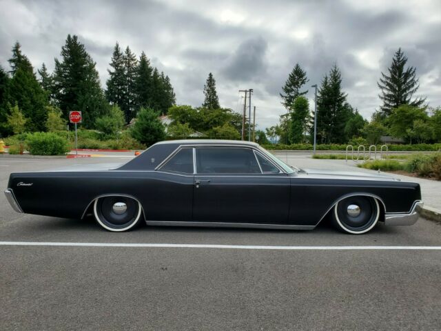 1967 Lincoln Continental - photo 2