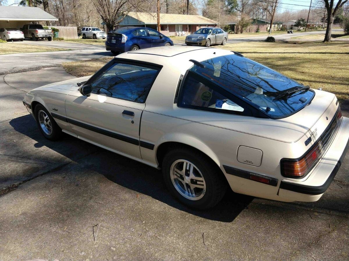 1985 Mazda RX-7 - photo 3