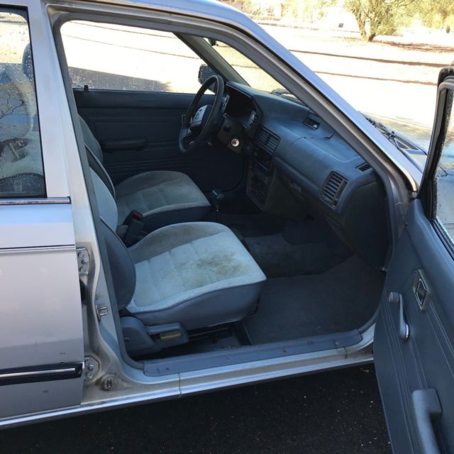 1986 Mazda 323 Black - photo 11
