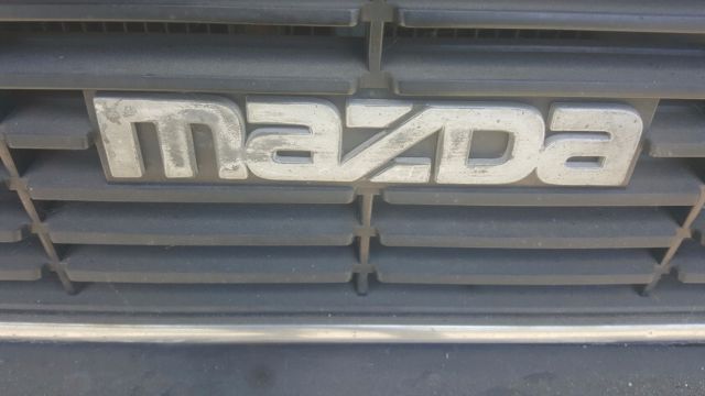 1983 Mazda B-Series Pickups - photo 2