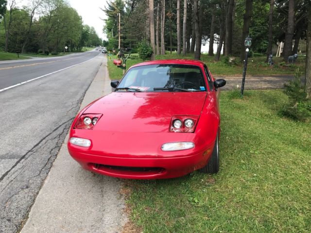 Mazda Miata 1.8L swap 1992 Mazda MX-5 Miata base