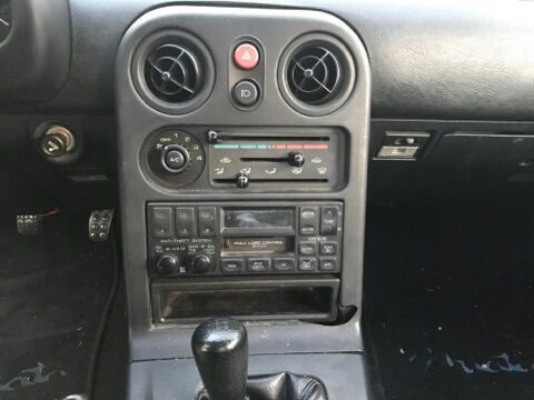 1990 Mazda MX-5 Miata leather steering wheel, power windows - photo 7