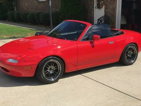 Mazda Miata MX-5 sports red convertible ragtop vintage 1992 Mazda MX-5 Miata