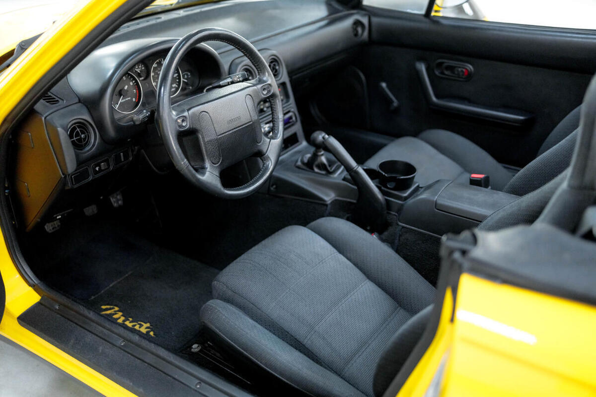 1992 Mazda MX-5 Miata - photo 2