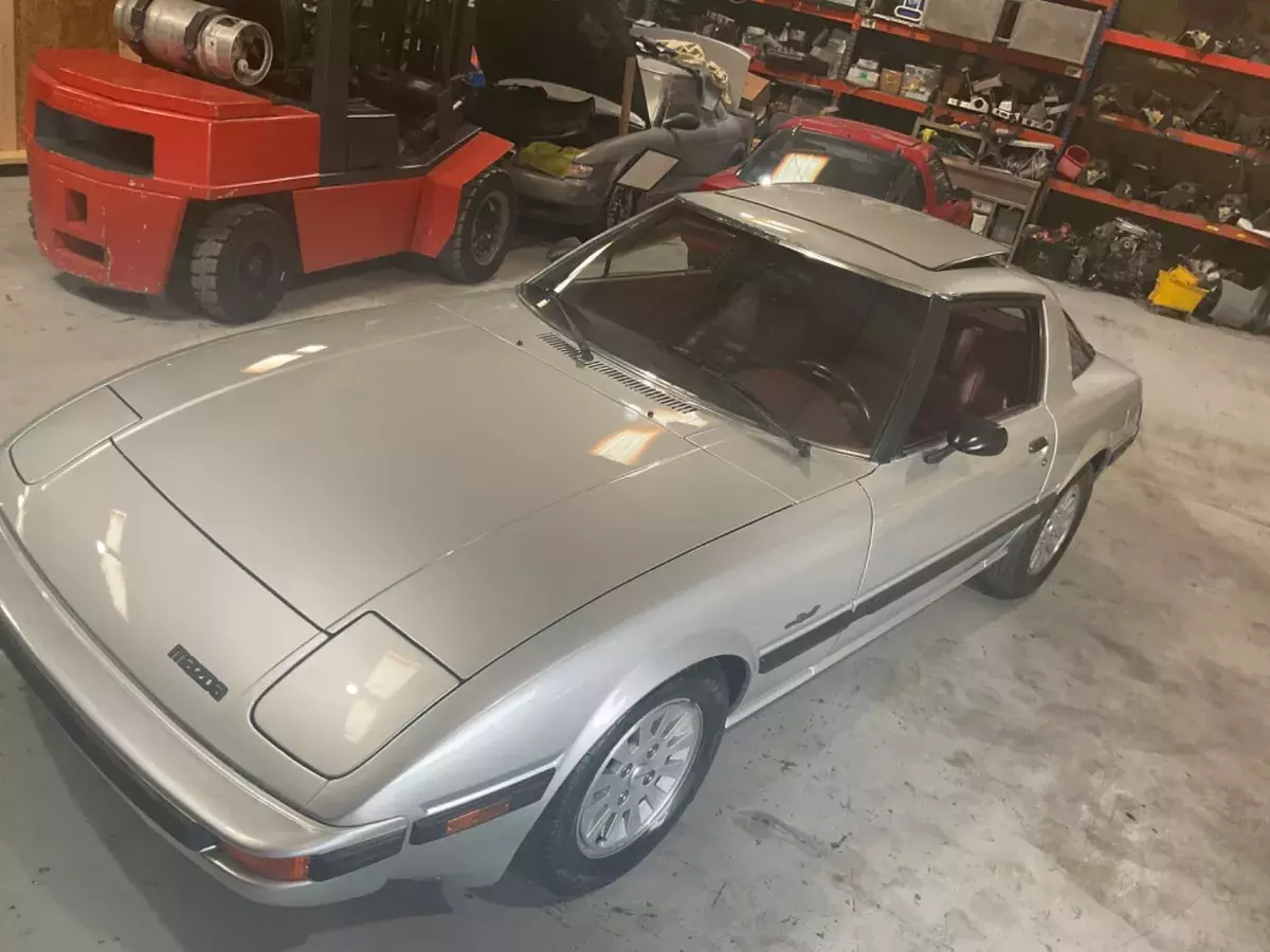 MAZDA RX7 GSL-SE SPECIAL EDITION BONE STOCK 13B 84 26K ORIGINAL MILES 1984 Mazda RX-7 13B