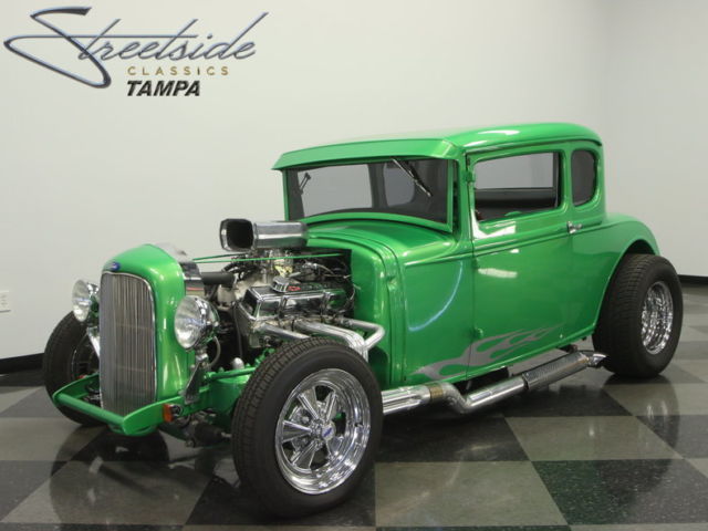 MEAN '31 5 WINDOW, 350 V8, FORD 9", IFS, AUTO, 4 WHEEL DISCS, GORGEOUS PAINT!! 1931 Ford Coupe