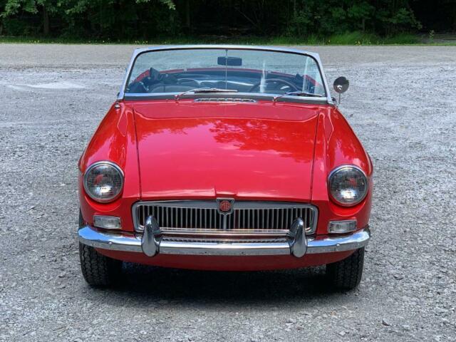 1966 MG MGB - photo 2