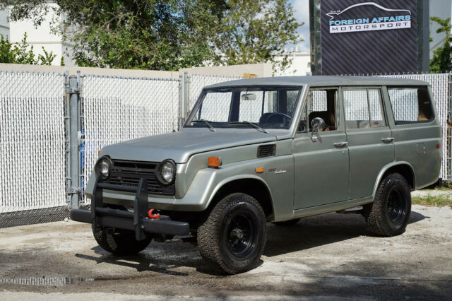 mechanically sorted, needs some exterior cosmetic love 1971 Toyota Land Cruiser