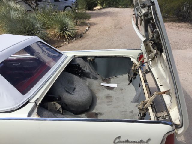 1963 Lincoln Continental Convertible - photo 8