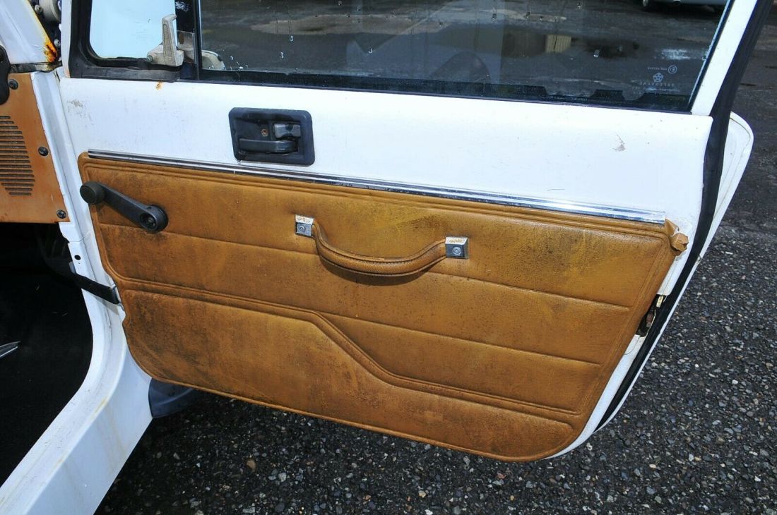 1993 Jeep Wrangler - photo 13