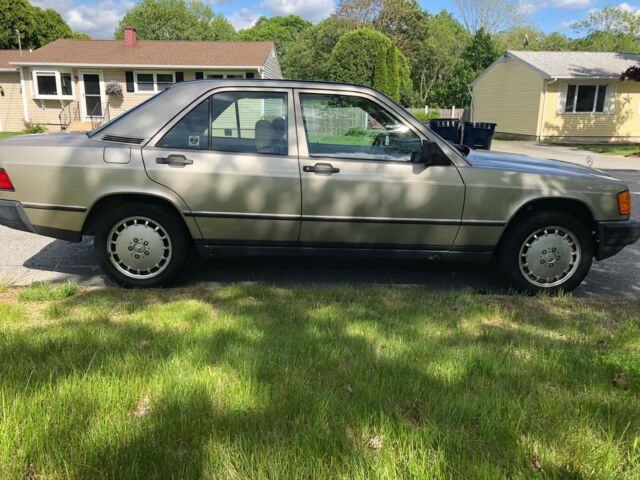 1988 Mercedes-Benz 190-Series Limited Edition - photo 2