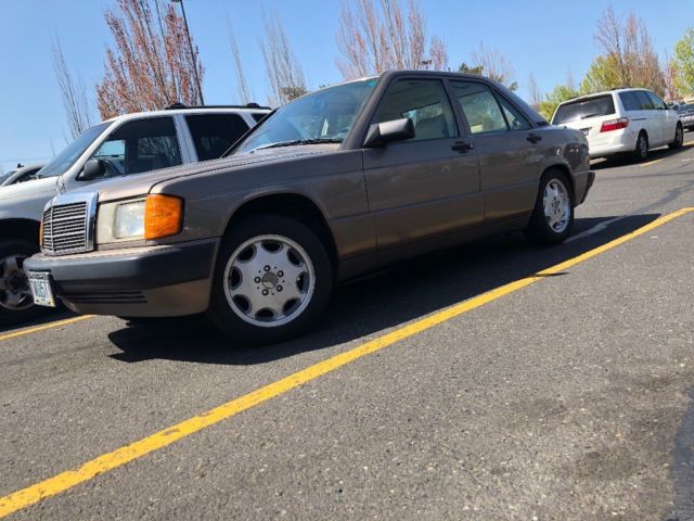 1991 Mercedes-Benz 190-Series Black - photo 2