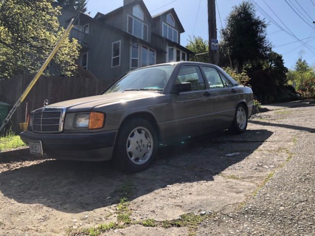 1991 Mercedes-Benz 190-Series Black - photo 4