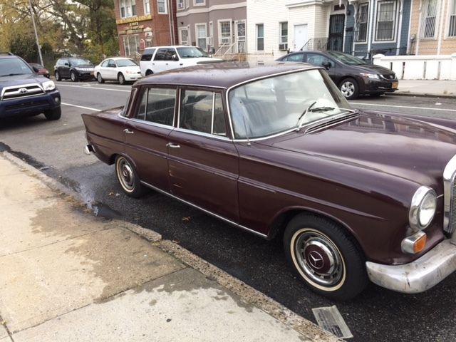 1967 Mercedes-Benz 200-Series - photo 12