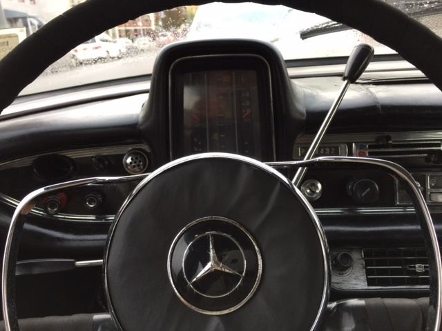 1967 Mercedes-Benz 200-Series - photo 4